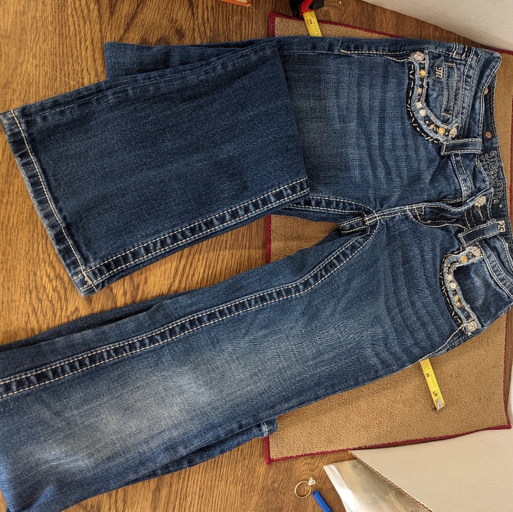 Miss me jeans size 25 signature boot designed USA